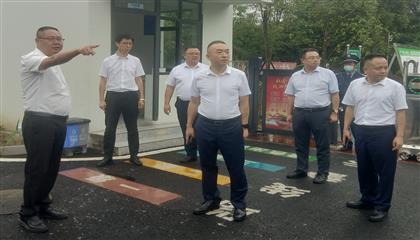 遂寧興業(yè)集團(tuán)召開“問題大排查、作風(fēng)大整治、工作大提升”專項(xiàng)行動(dòng)現(xiàn)場(chǎng)推進(jìn)會(huì)